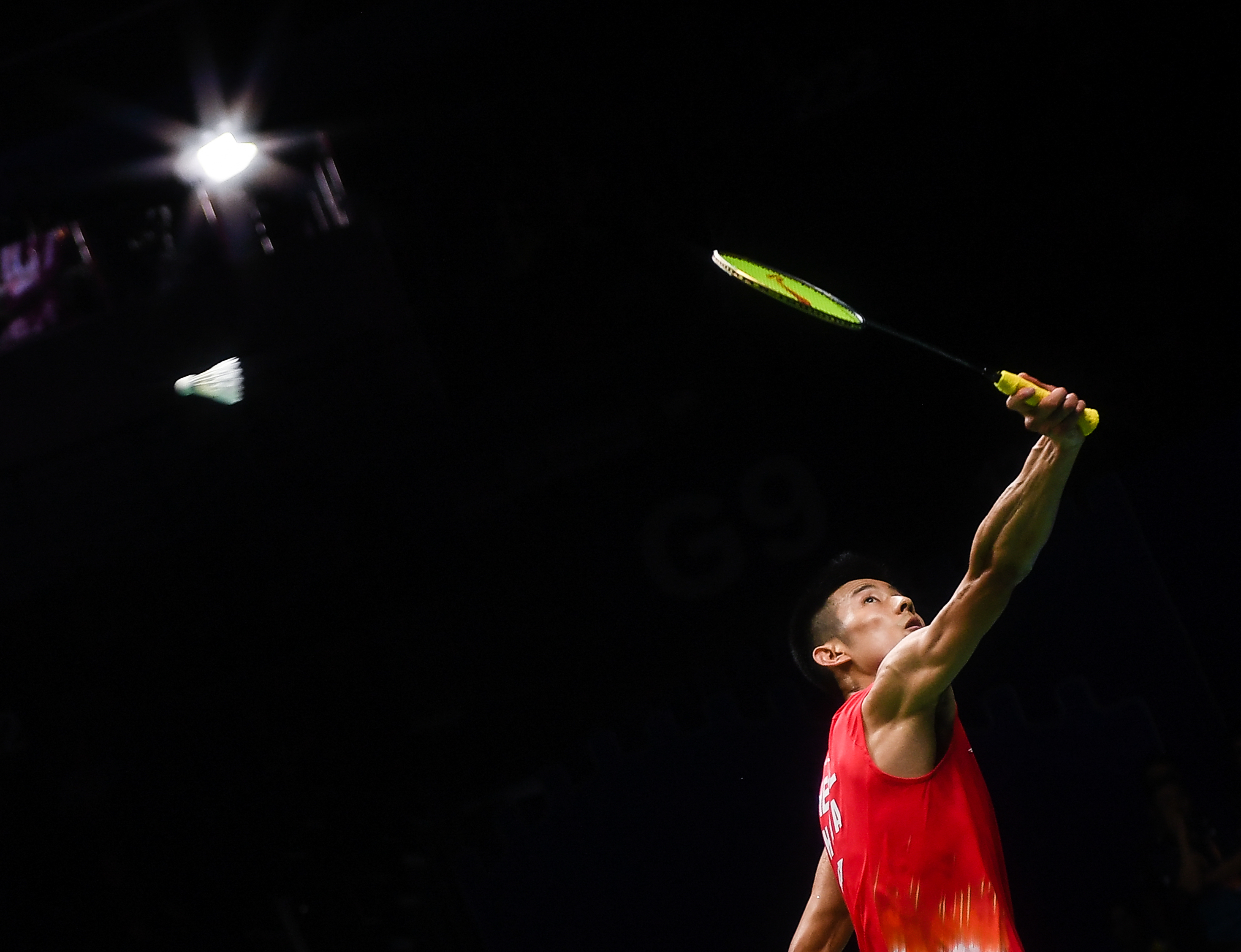 九游中国-法国羽毛球队完胜印尼羽毛球队，谌龙高光表现