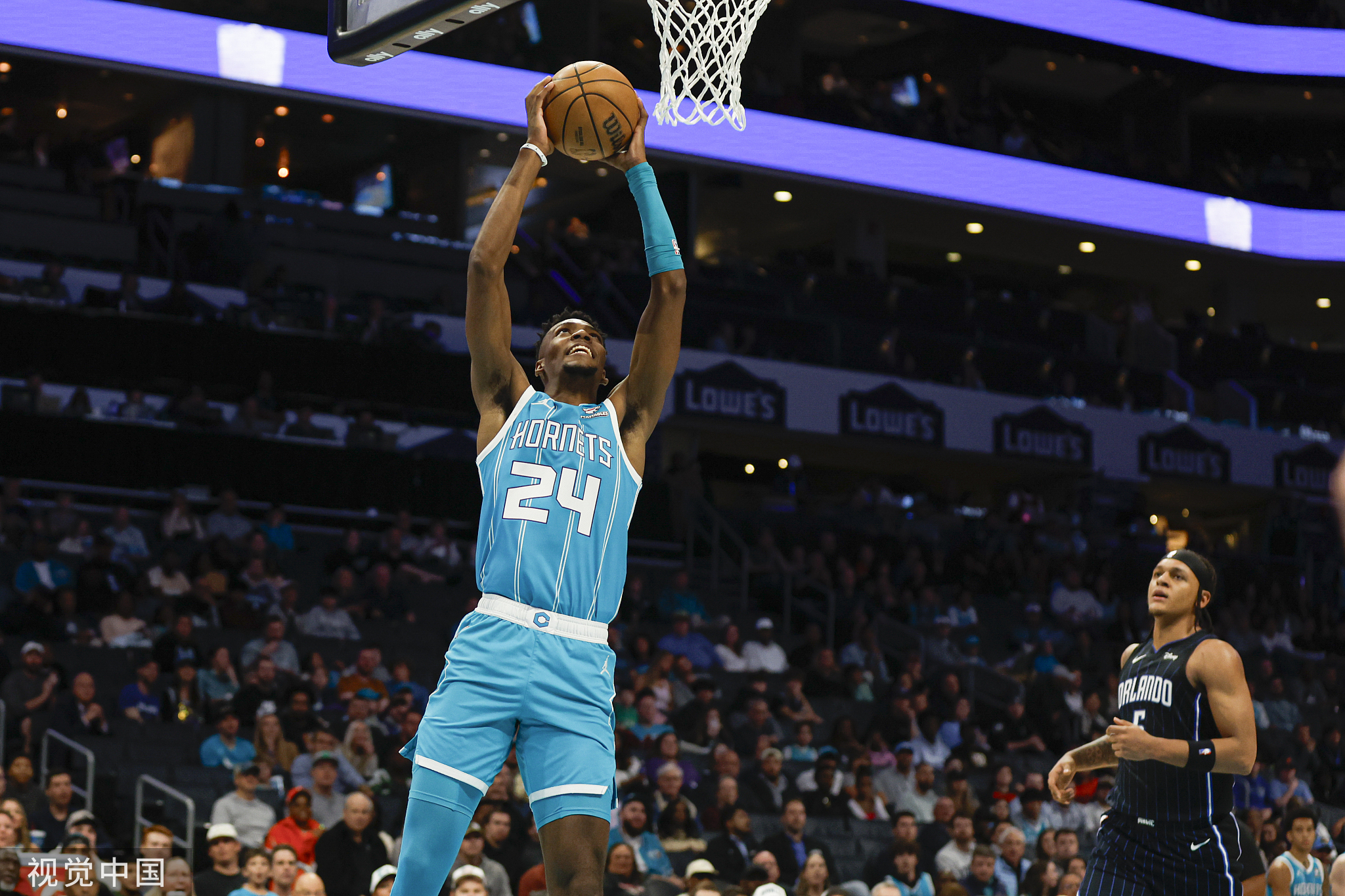 九游娱乐首页-灰熊客场力克黄蜂结束连败