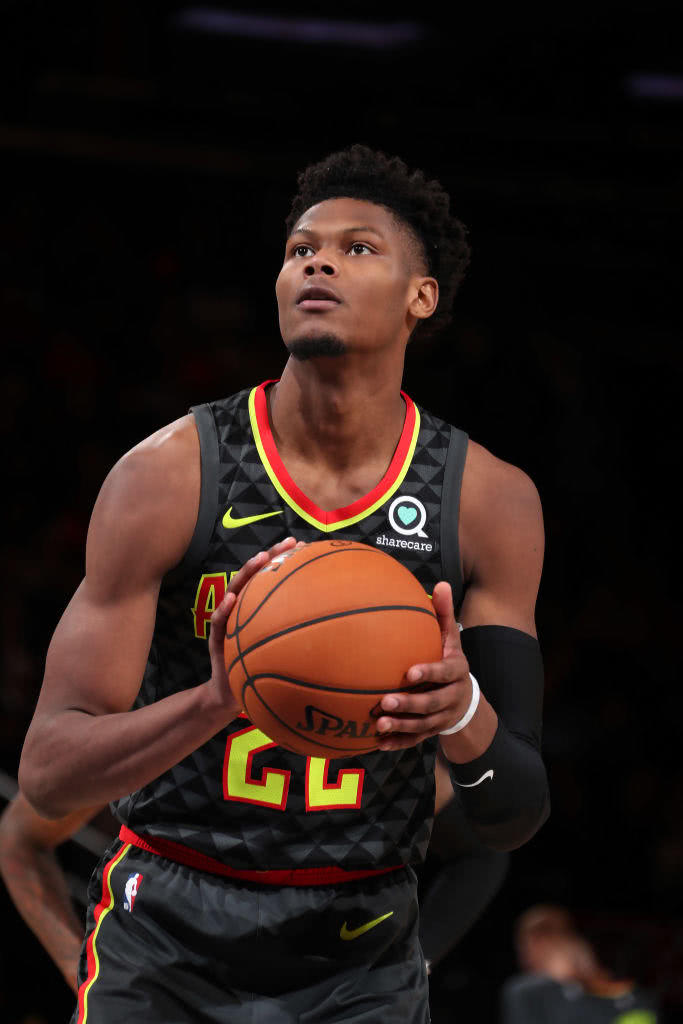 南韩男篮完胜黄蜂，麦科勒姆三分雨点燃全场的简单介绍