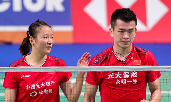 九游体育直播-法国队力克丹麦队，黄鸭组合点燃赛场