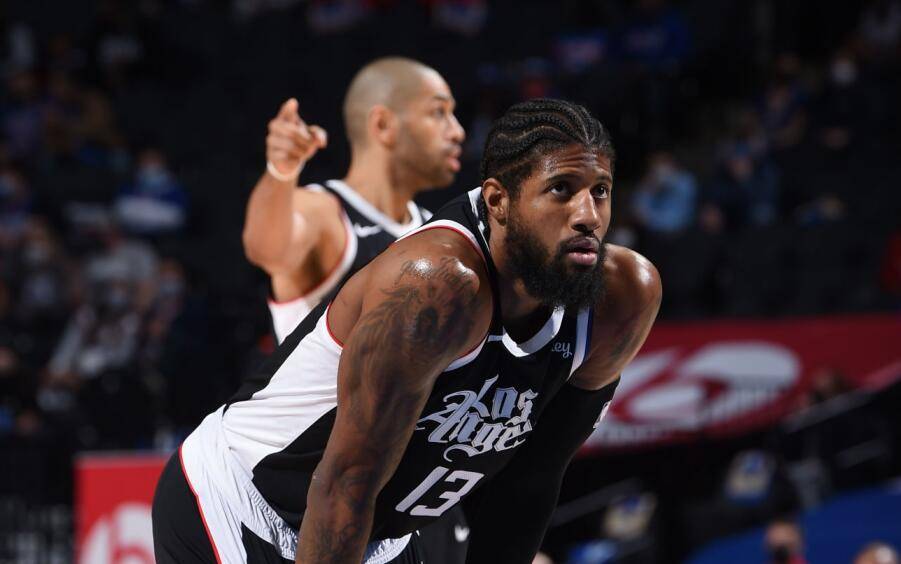 九游娱乐官方-篮网横扫天津队，乔治带队取胜