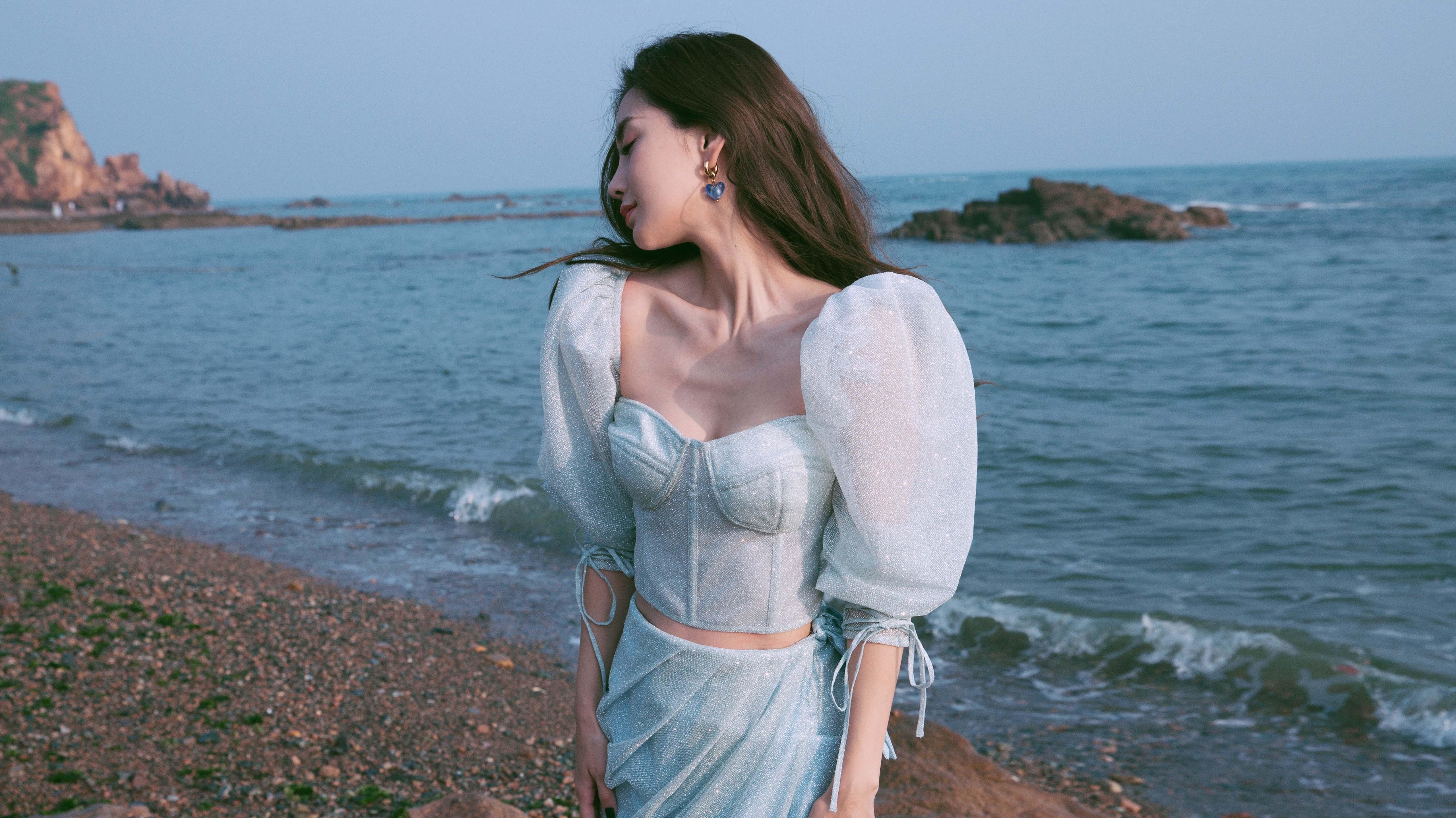 九游体育直播-当鹈鹕掀翻汽车城，福克斯于欧冠赛场亮出獠牙，比赛接管者的星光时刻