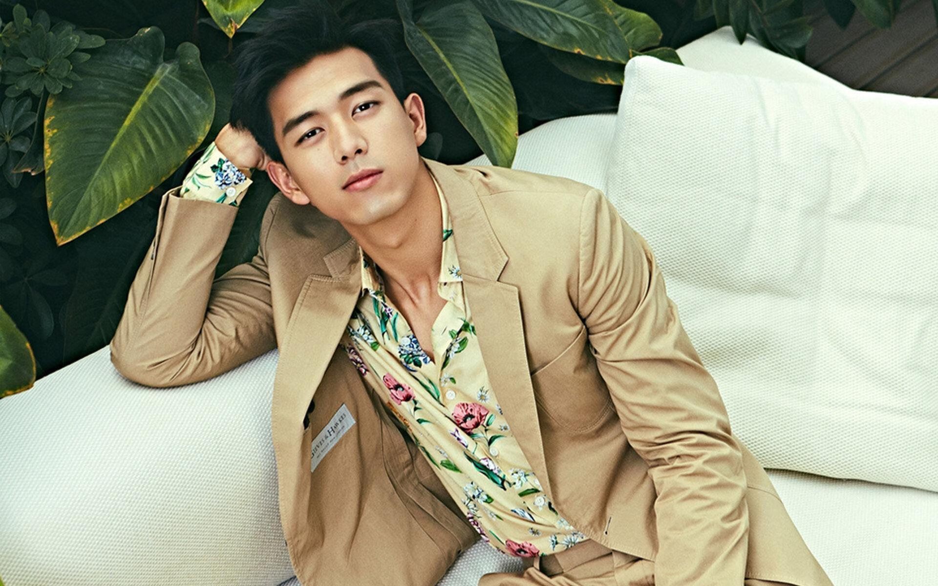 蜂群刺穿紫金王朝，爱德华兹与时代浪潮的尖啸